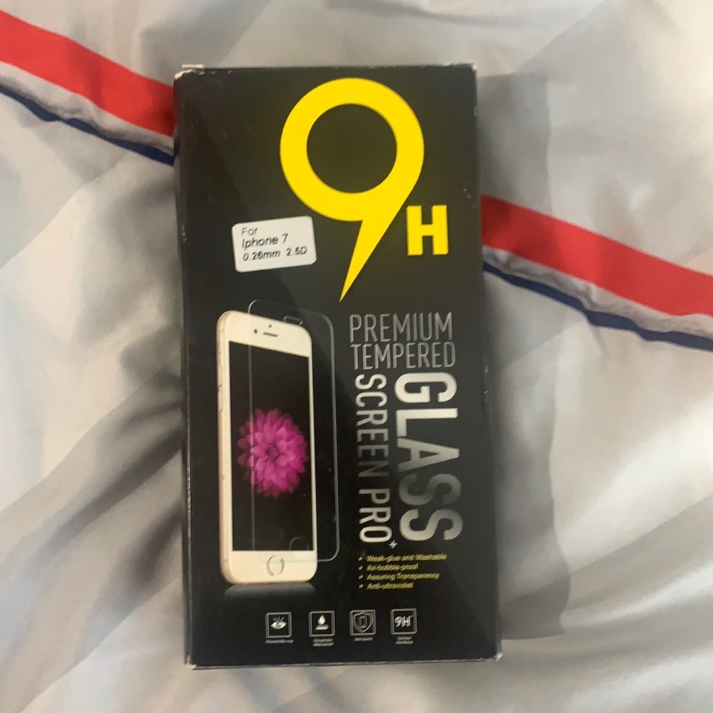 iPhone 7 tempered glass